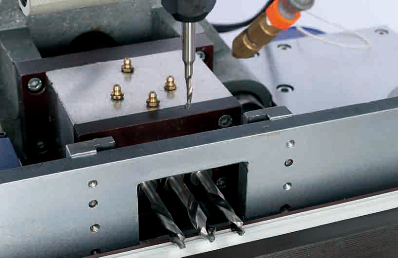 Industry Knowledge 1-6:Milling of hardware hole and mounting grove